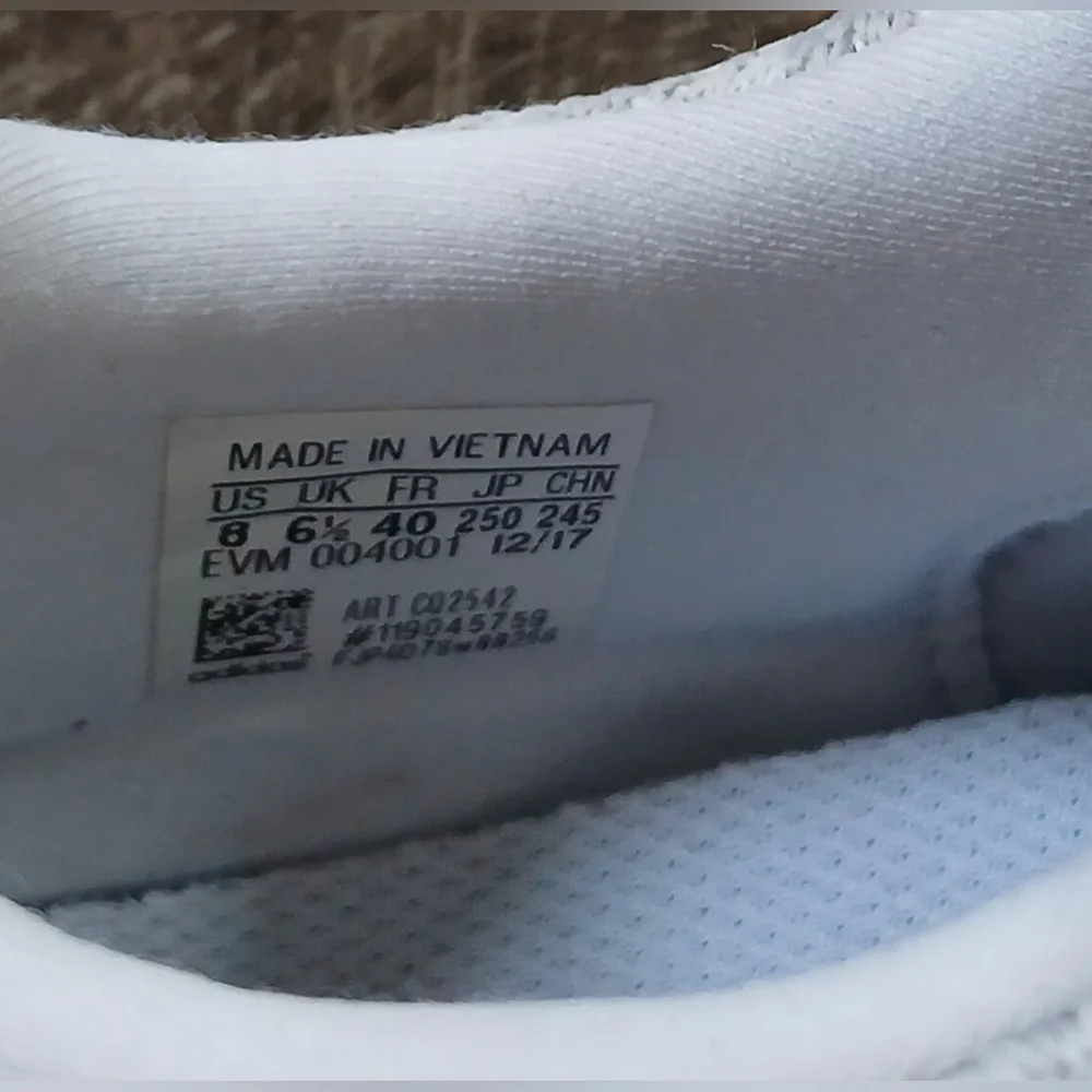 ADIDAS PROPHERE Running Shoes. Size 8 - Picture 8 of 8
